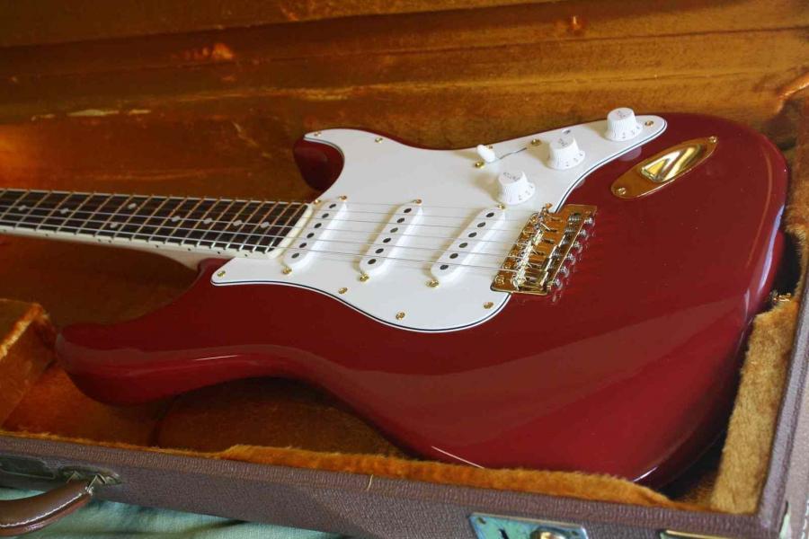 Telecaster Love Thread, No Archtops Allowed-fender-eric-johnson-stratocaster-dakota-red-rosewood-217174-jpg