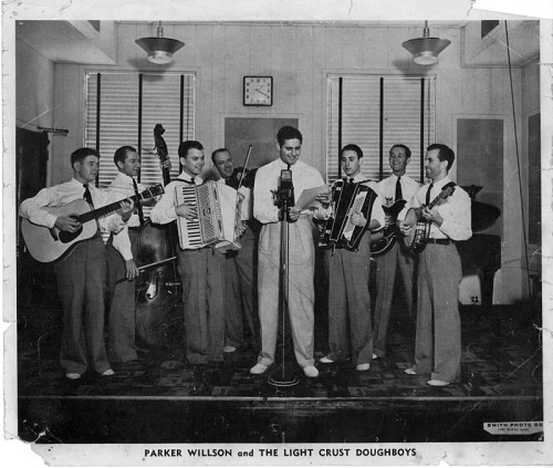 Western swing on the Epiphone Broadway Elitist-tumblr_inline_npckj2zxgc1qen1pn_500-jpg