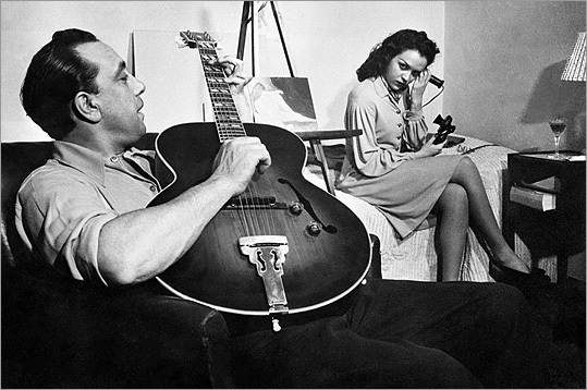 Acoustic archtop vs D-shaped hole Gypsy Guitar-django2__1270158827_7087-jpg