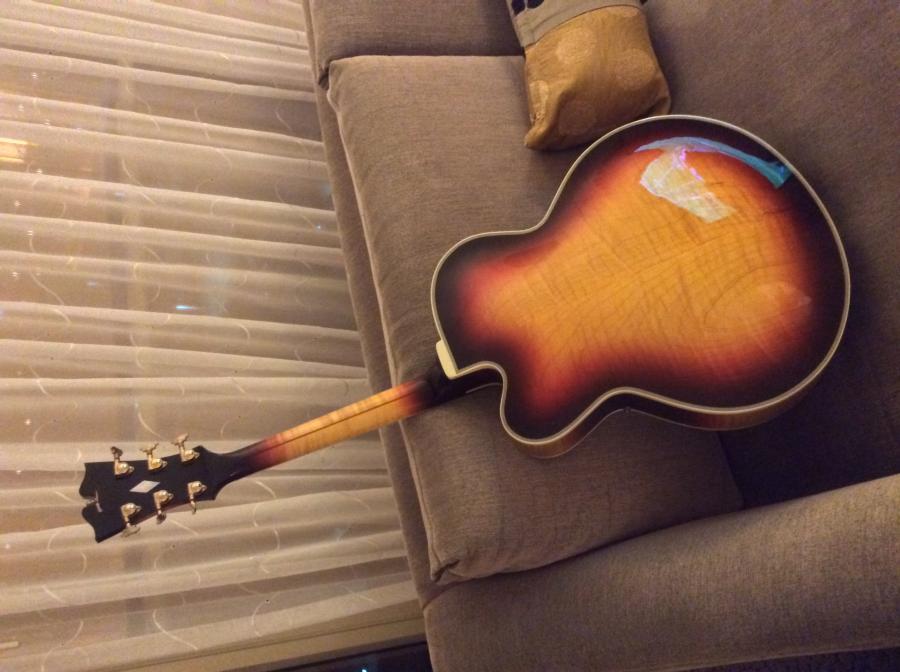 Heritage D'Angelico New Yorker-image-jpg