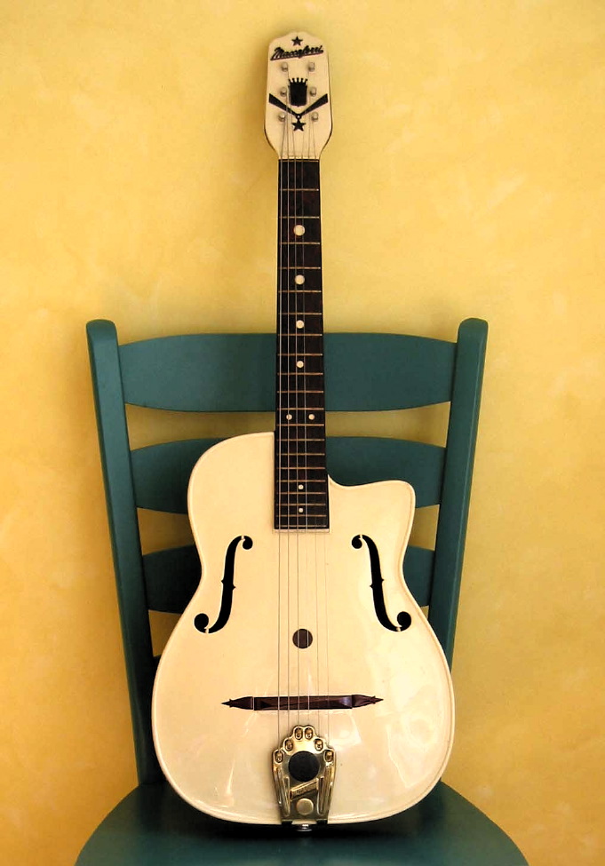 2016 Gibson ES-275-1953_plastic_maccaferri-2-jpg