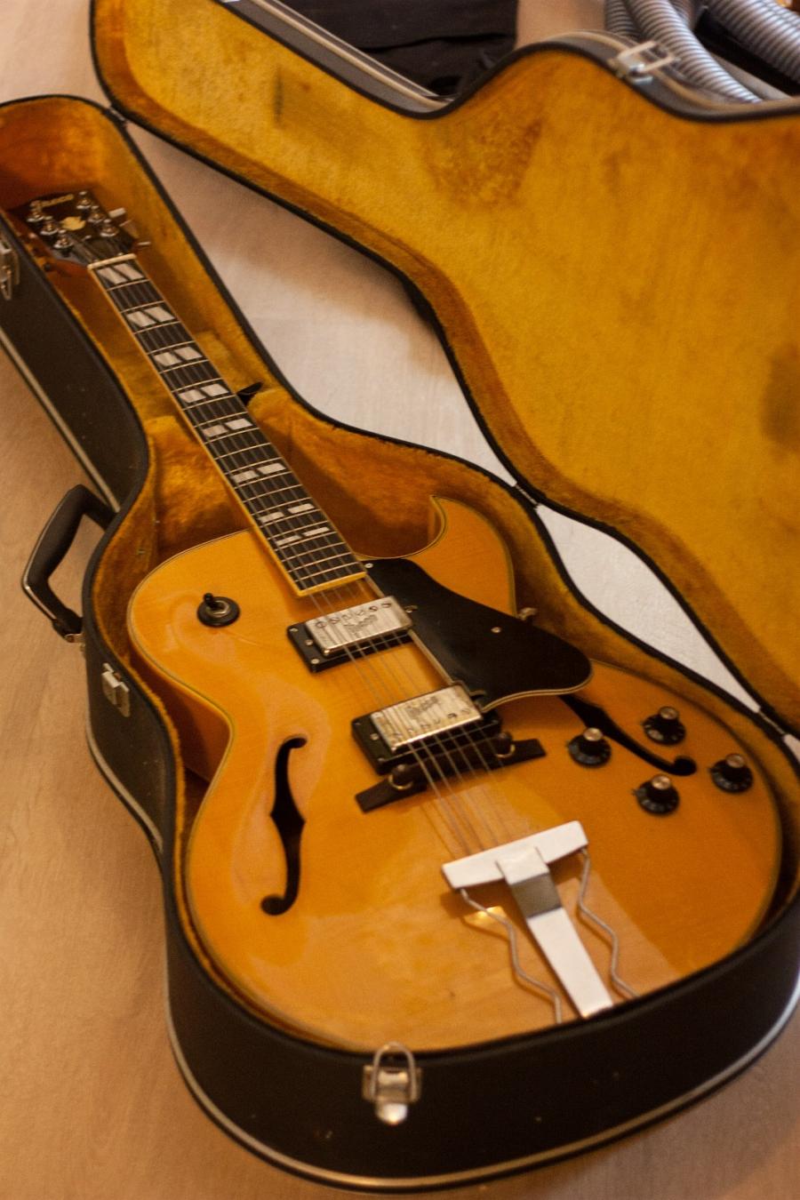 Anyone try a 1973 Greco N-55 (ES-175 copy)?
