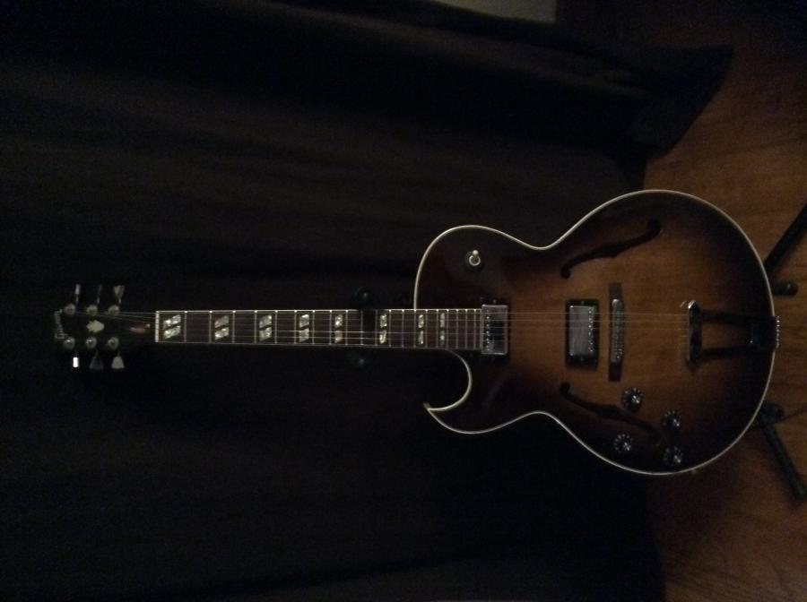 80s mahogny Gibson ES-175 vs early 70s no volute ES-175-image-jpg