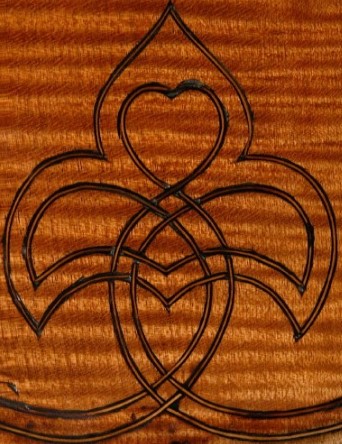 Hofner Committee-maggini-g-p-violin-back-fleur-de-lis-inlay-jpg