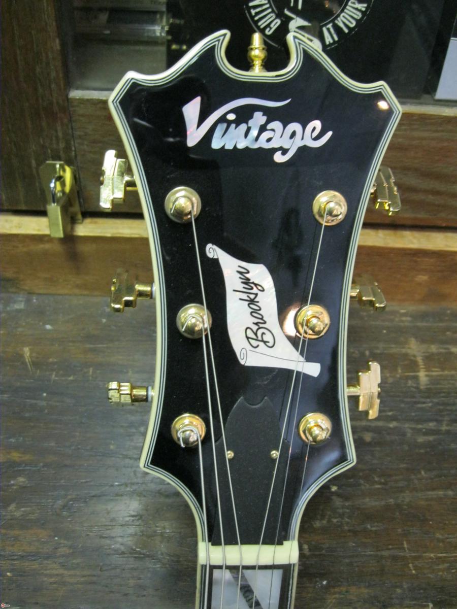 Vintage V1700-p2_utmbmp0os_so-jpg