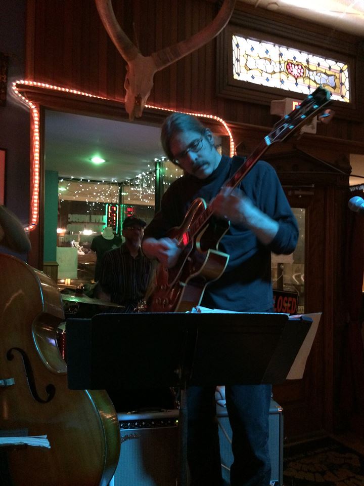 Gig bag for a Gibson Kessel?-jim-stomping-ground-1-jpg
