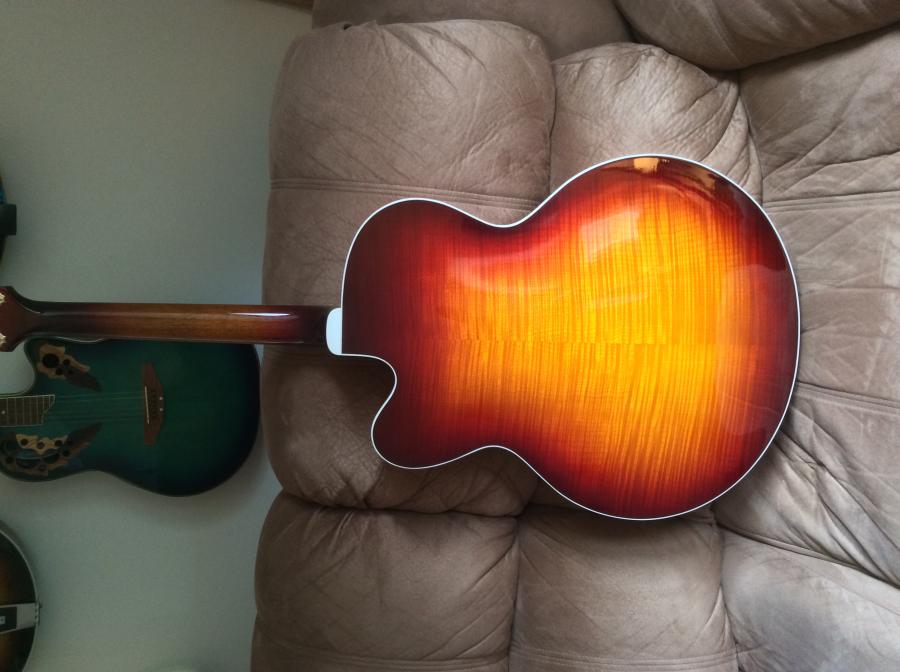 Gibson Solid Formed 17&quot; Venetion Cutaway-image-jpg