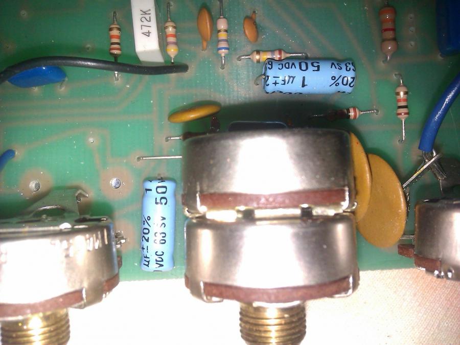 Polytone Mini Brute IV-2012-11-18-224-11-19-31-1-jpg