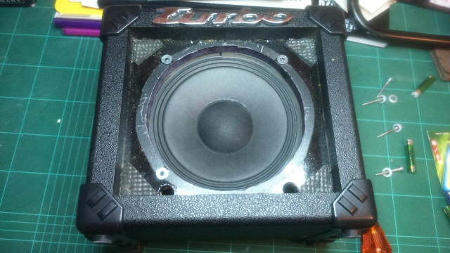 In praise of the indomitable Cube amps-dsc_1098-640x360-jpg