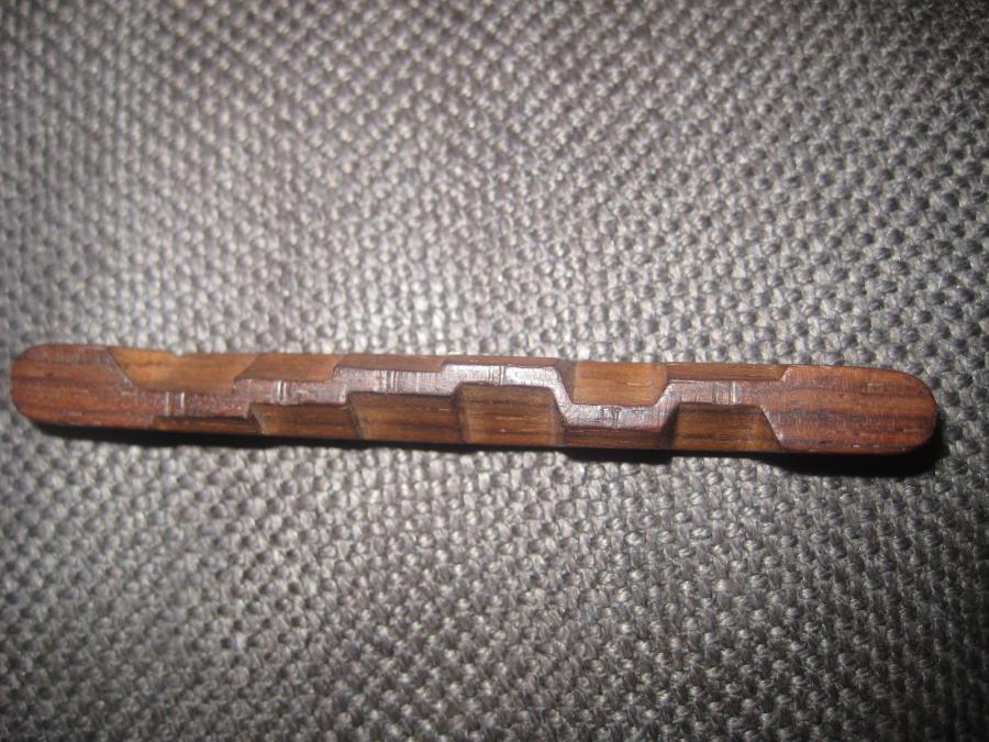 Need rosewood bridge from 60's in my es-175 guitar. Where can i buy?-img_2693-jpg