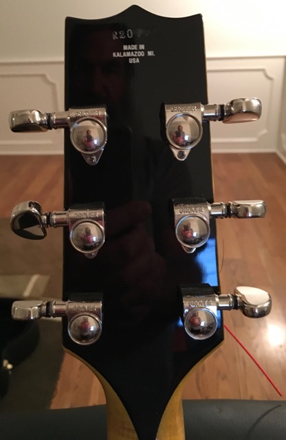 Need help/advice from the serious buyers...-heritage550headstockback-1-jpg