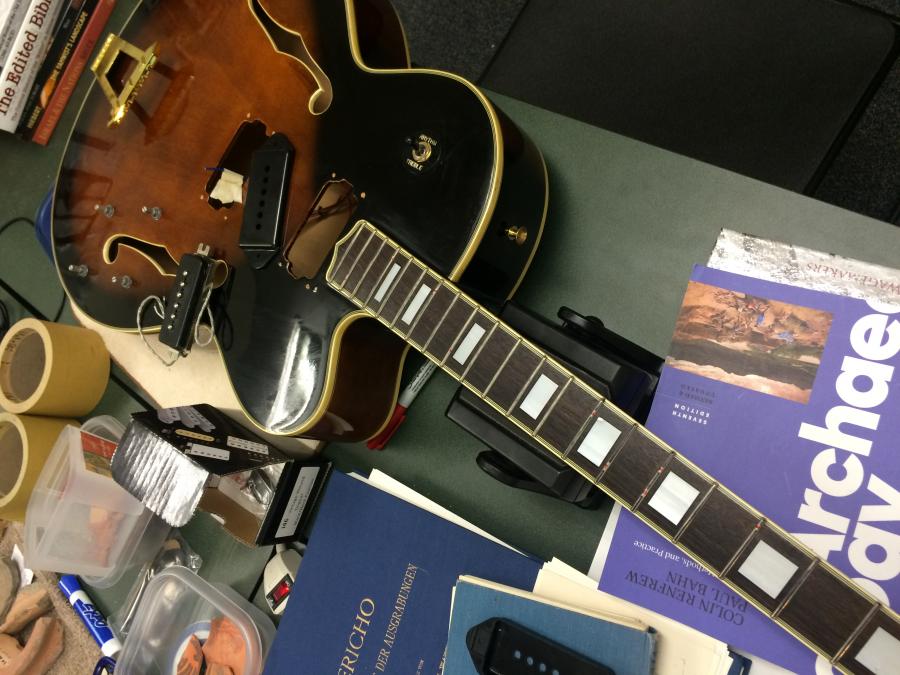 P90 17&quot; archtop need advice-img_4705-jpg
