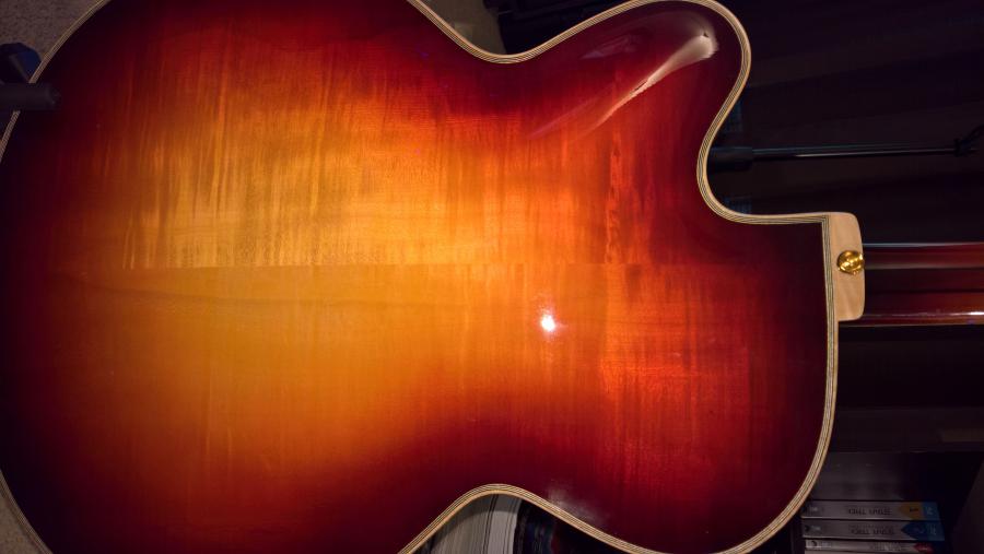 Mr. Wu Guitar-wp_20160707_17_52_33_pro-jpg
