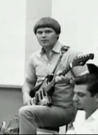 Barney Kessel and his ES-350 and  Fallout with Gibson-campbell-teisco-jpg