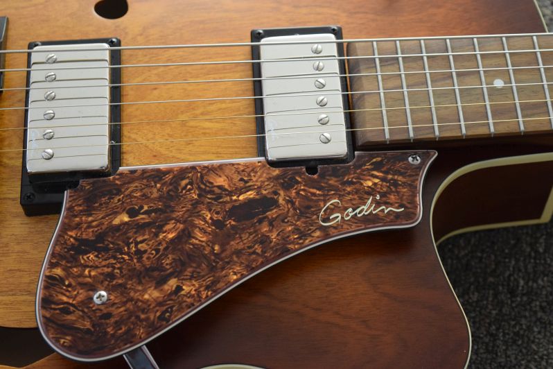 Godin 5th Avenue Kingpin II-kingpinhbneckpupsmaller-jpg
