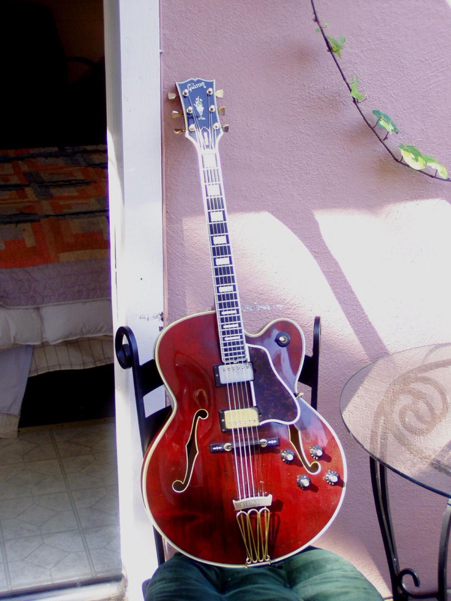 Gibson Byrdland-pa230007-jpg