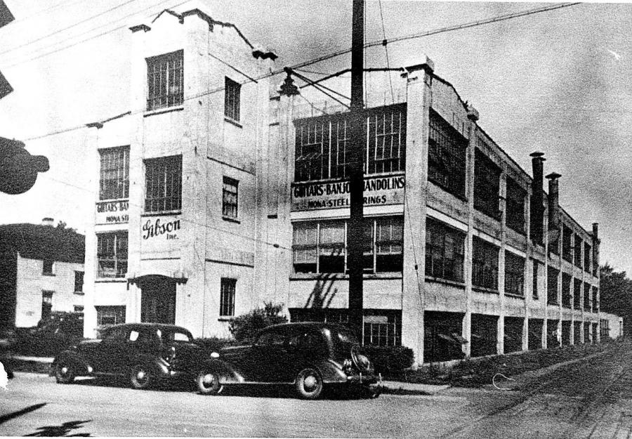 Heritage Johnny Smith a Month later..-gibson-guitar-factory-parsons-street-09f146d88974379b-jpg