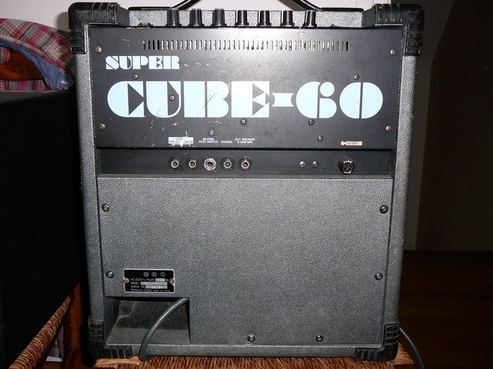 Speaker choice confusion-roland-super-cube-60-494514-jpg