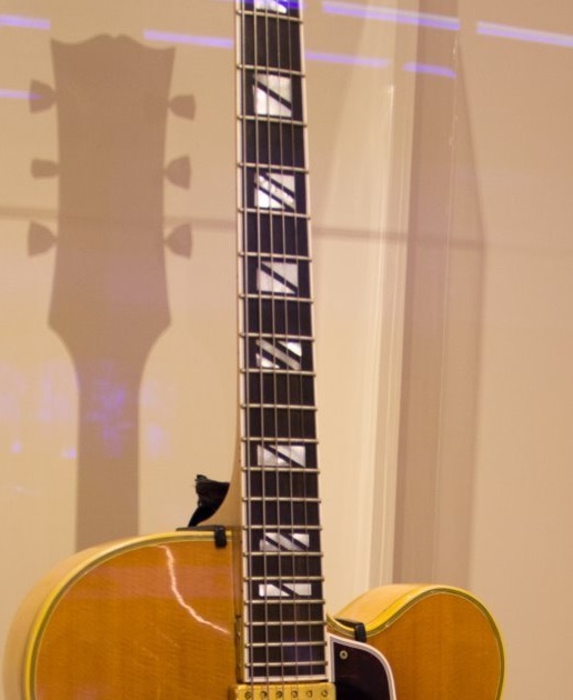 1976 Gibson Johnny Smith-fretsgeorgebensonsgibson-jpg