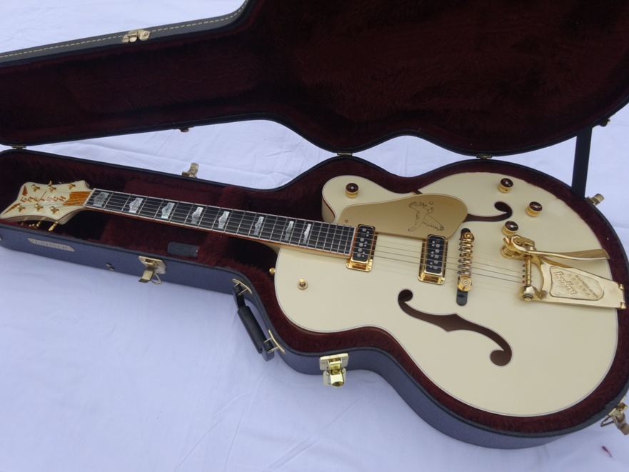 Jazz guitar with a Bigsby-dsc07542-jpg