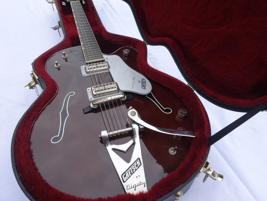 Jazz guitar with a Bigsby-dsc07572-jpg