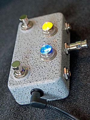 Looking for a small A-B Switcher Pedal-invisible-sound-guitar-b-y-switch-box-jewel-_1-jpg