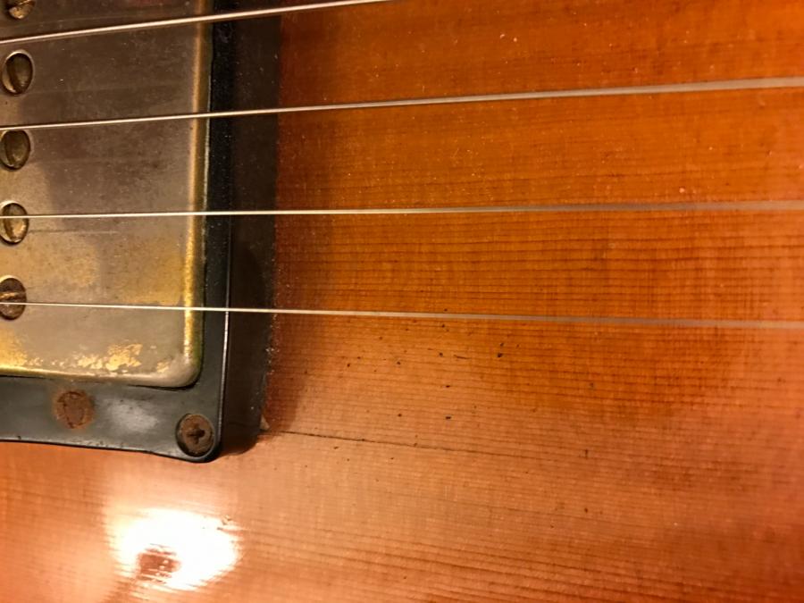 Cracks in 1970 Gibson L-5-img_0952-jpg