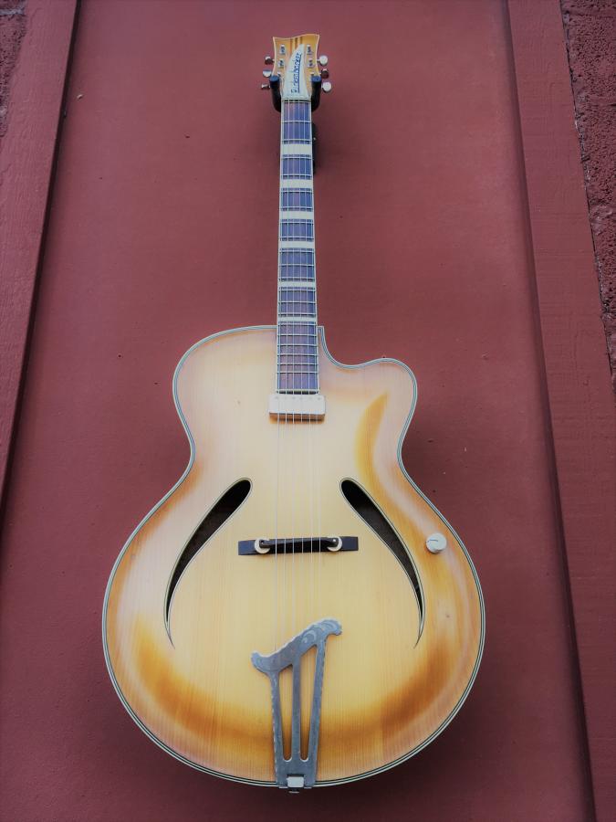Roger Guitars-tonys-jazzbo-2-jpg
