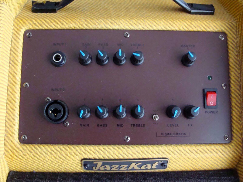 Small giggable solid state for acoustic and electric with 2 channels?-img_0679-jpg