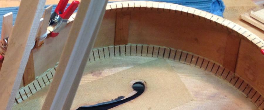 a look inside an ES-300-1937-gibson-l-4-jpg