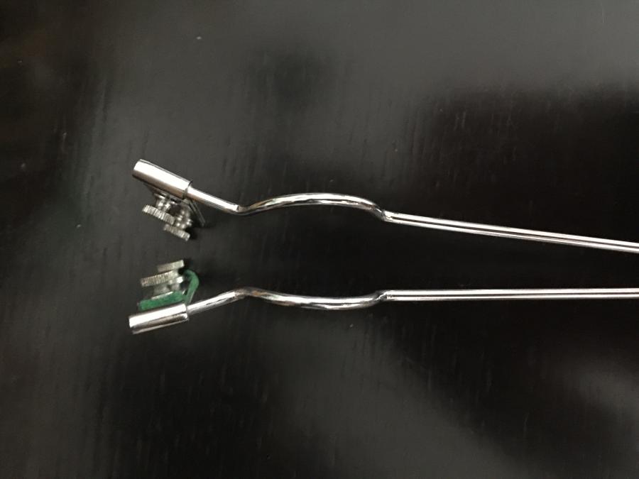 Fitting a DeArmond Guitar Mike Pickup-img_3274-jpg