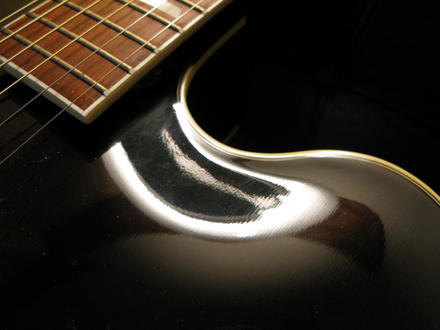 Variations in Gibson cutaway binding width.-cutaway-gib-l7c_0876-jpg
