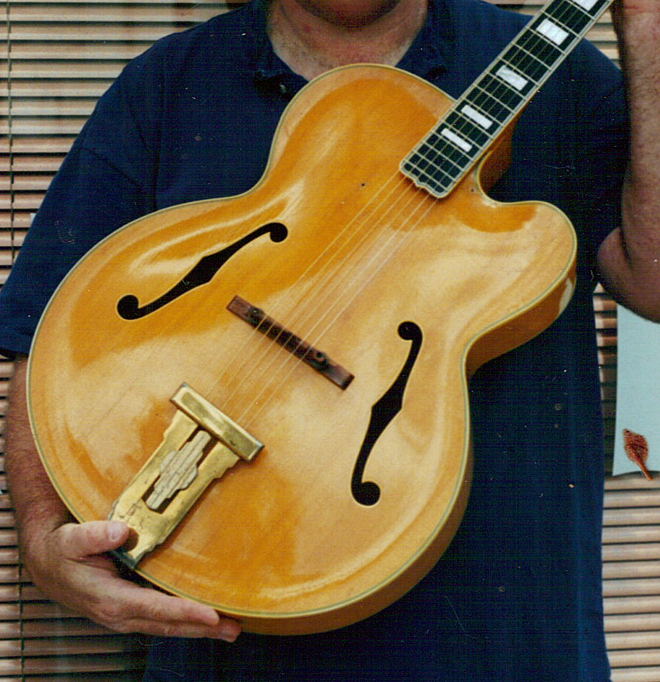Variations in Gibson cutaway binding width.-gib-l5p-rich-beck-jpg