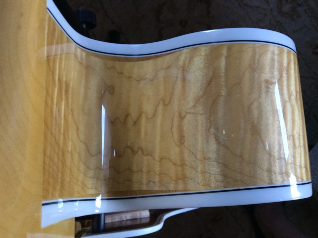 Variations in Gibson cutaway binding width.-gib-l5p-14-ren-jpg