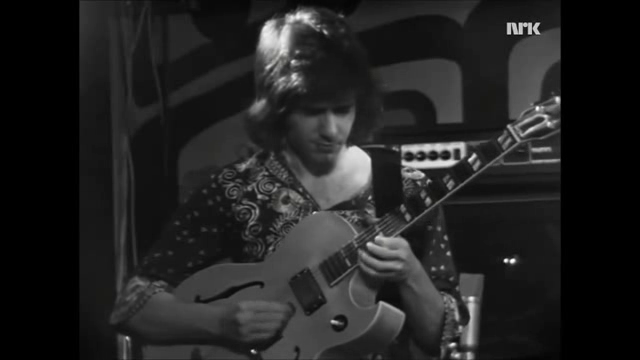 Very early pics of Pat Metheny's Gibson ES-175-vlcsnap-2017-07-03-21h24m37s629-png