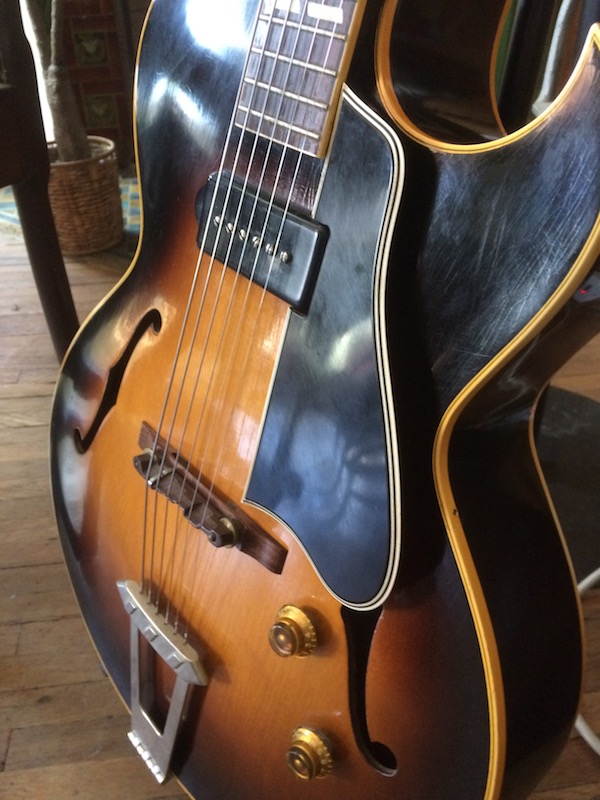1956 Gibson ES-175-1956-es-175-pickguard-no-bracket-jpg
