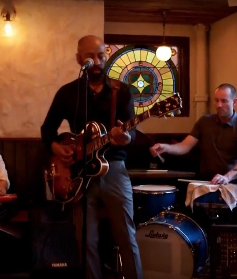 What Gibson ES guitar is this?-screen-shot-2017-08-11-7-51-15-am-jpg