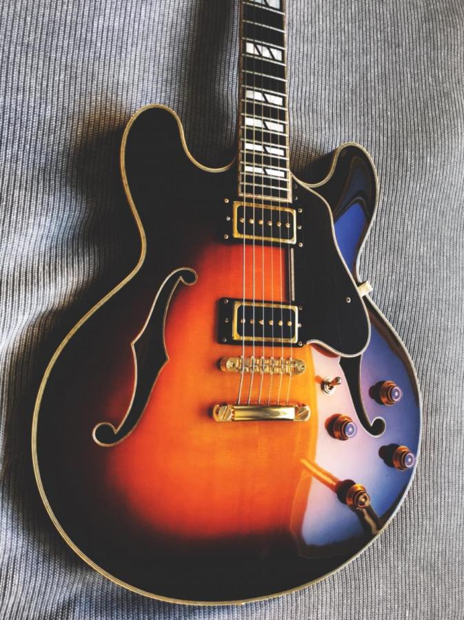 Unusual sunburst guitars-img_4317-jpg