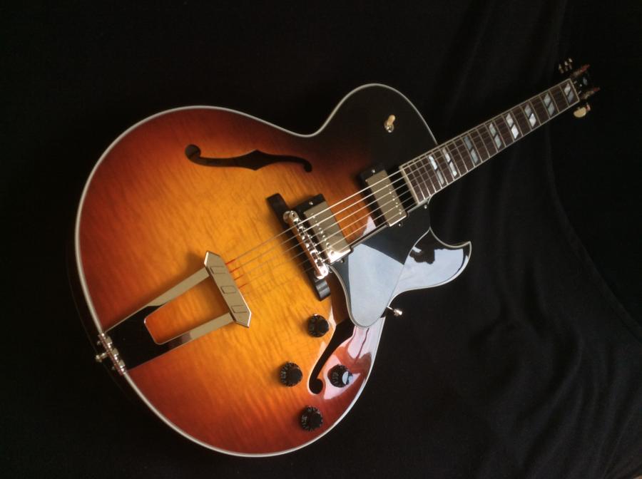 Gibson ES-175 Figured-9e5efb59-c17c-4845-b3aa-3bfab38d4bad-jpg