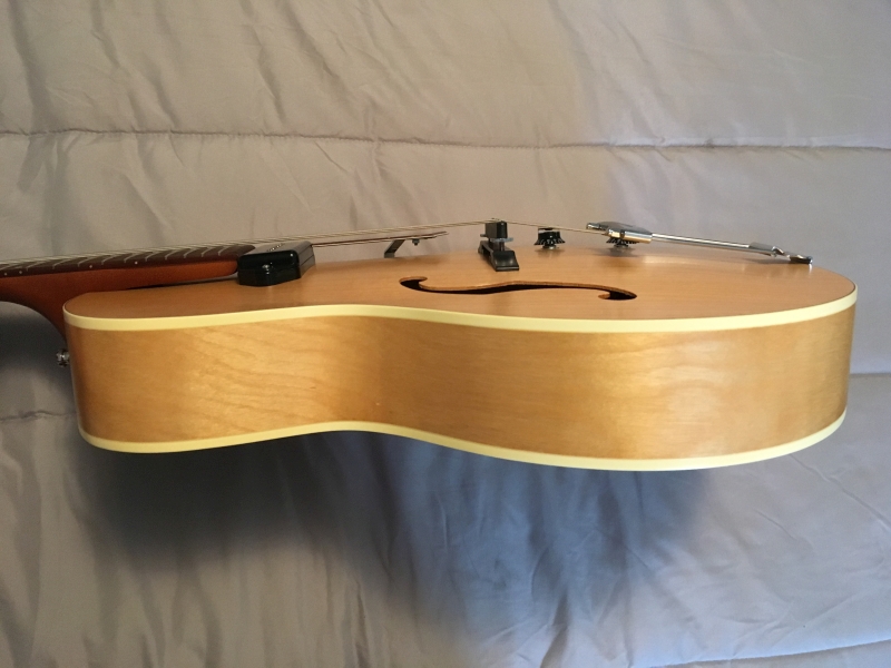 Godin Fifth Avenue Kingpin blonde-img_2526-jpg