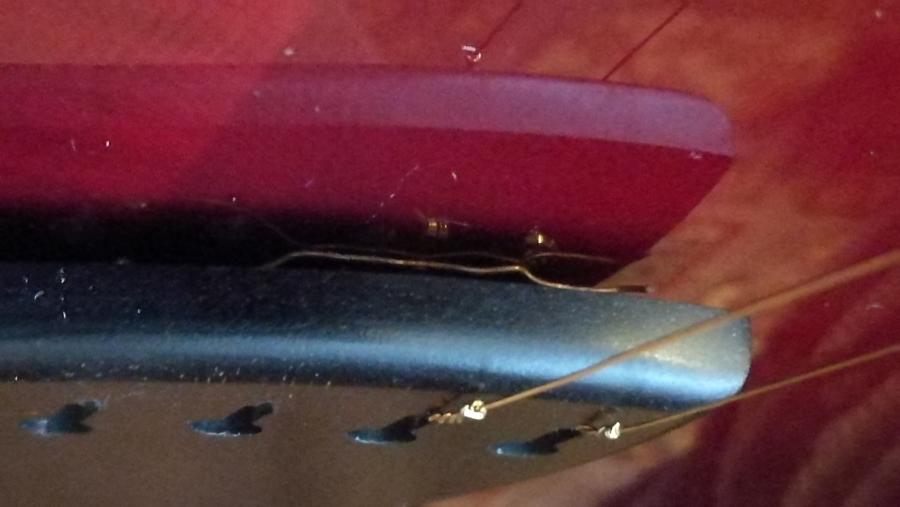 Tailpiece Earthing?-strings-jpg