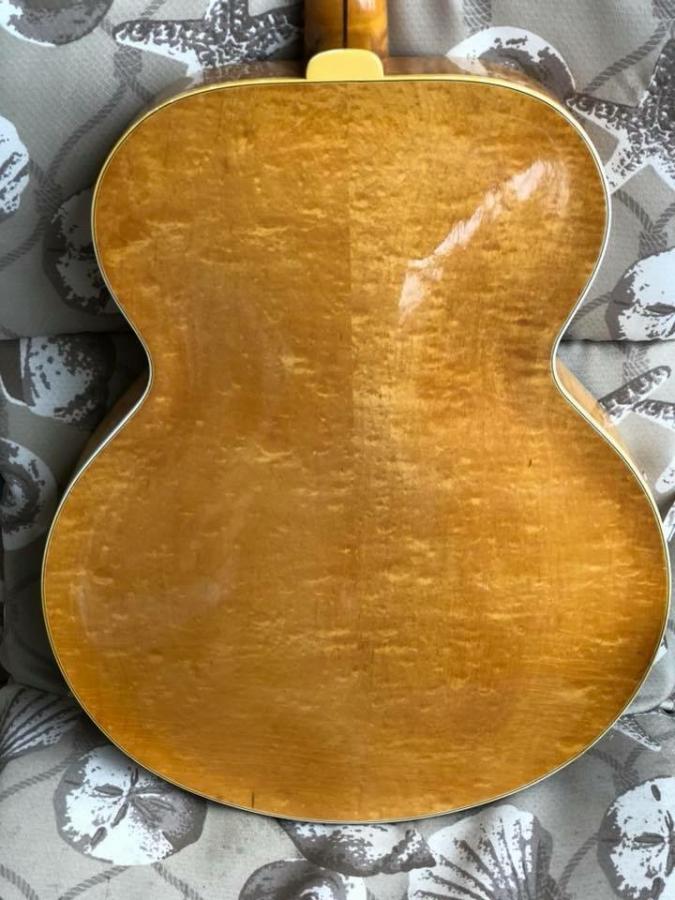 1940 Gibson L-5-636ce5bb-3349-481e-ae9f-af56e1b35f7d-jpg