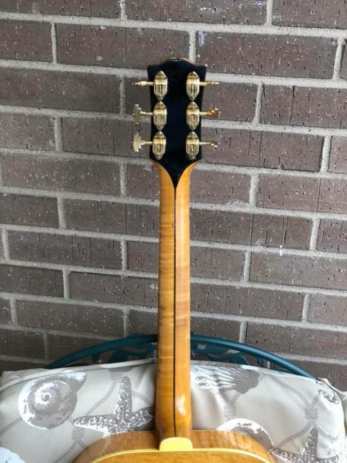 1940 Gibson L-5-a8cb1f8e-3e12-4a56-a953-d6fdd14f1e0f-jpg