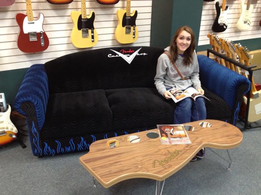 Guitar stores, yeah that's the problem-7600_10152615971515939_595746427706470393_n-jpg