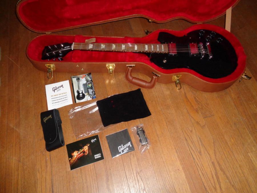Les Paul or SG opinions?-studio-lester-jpg
