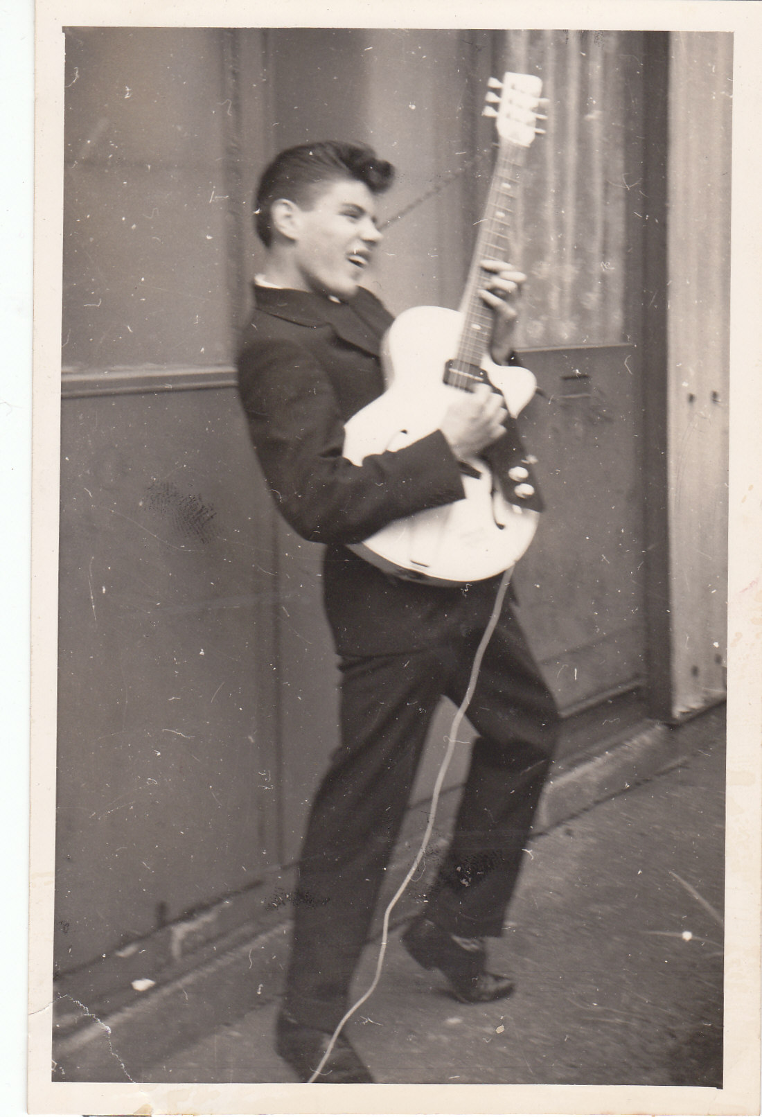 finally i own a guitar thats older than i am .... and in better condition than i am-ken-16-jpg