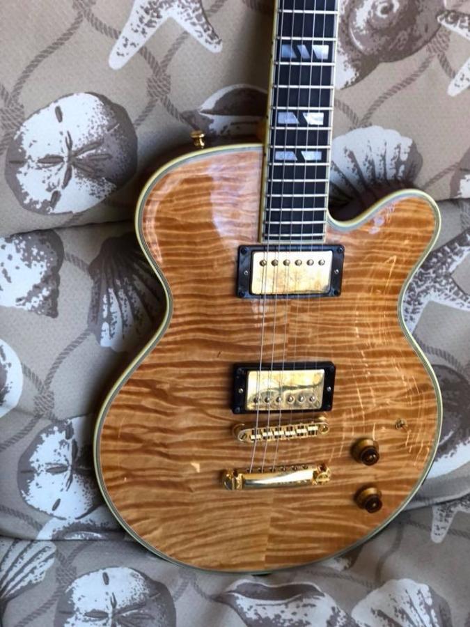 D'Angelico Solid Body Guitars-aff17f15-b98e-48b4-b5ee-b0e45c46f8d2-jpg