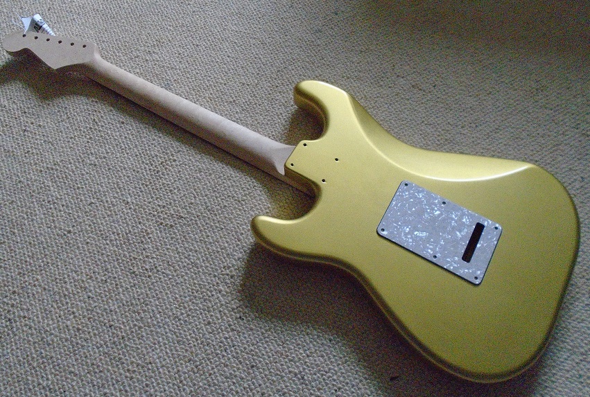 Gold strat partscaster build-007-jpg