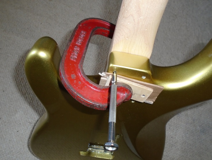 Gold strat partscaster build-028-jpg