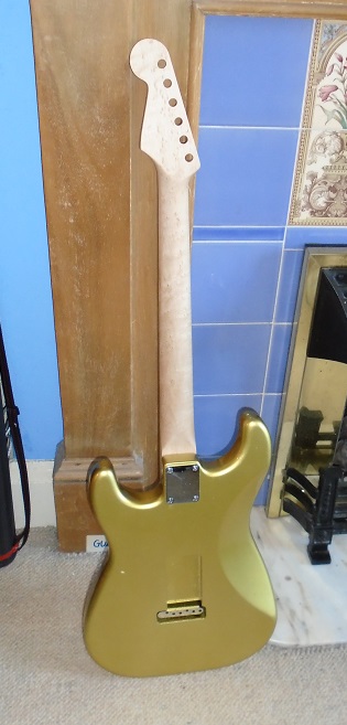 Gold strat partscaster build-032-jpg